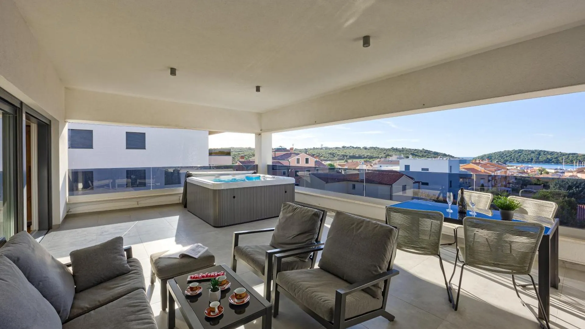 Sea View Penthouse Istra Apartment Banjole 0*,  Croatia